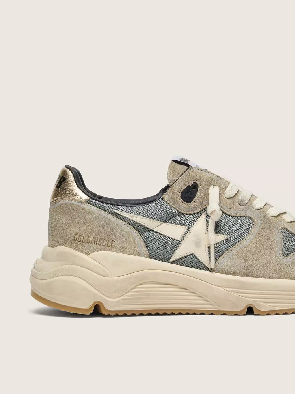 Running Sole en daim gris avec étoile et contrefort blancs