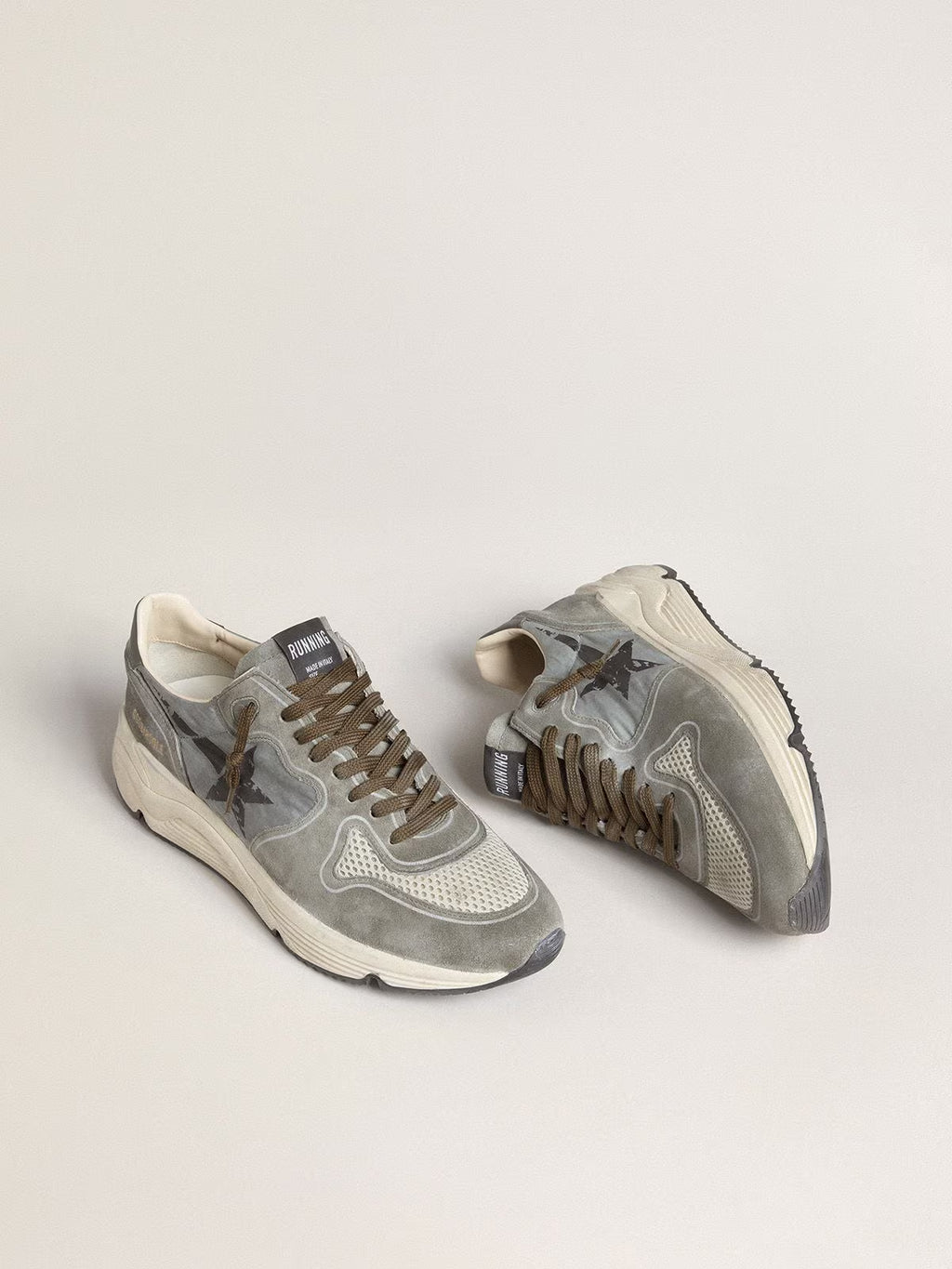 Running Sole Homme en nylon bleu ciel avec étoile noire et contrefort en cuir vert