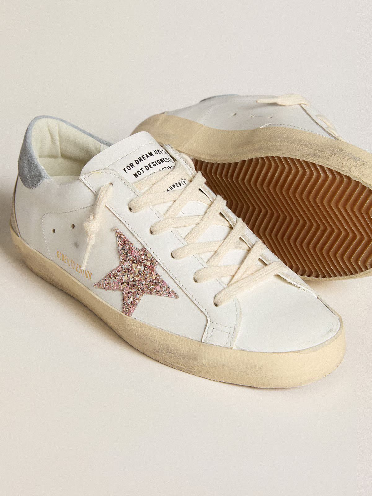 Super-Star LTD pour femme avec étoile à paillettes multicolores et contrefort en daim