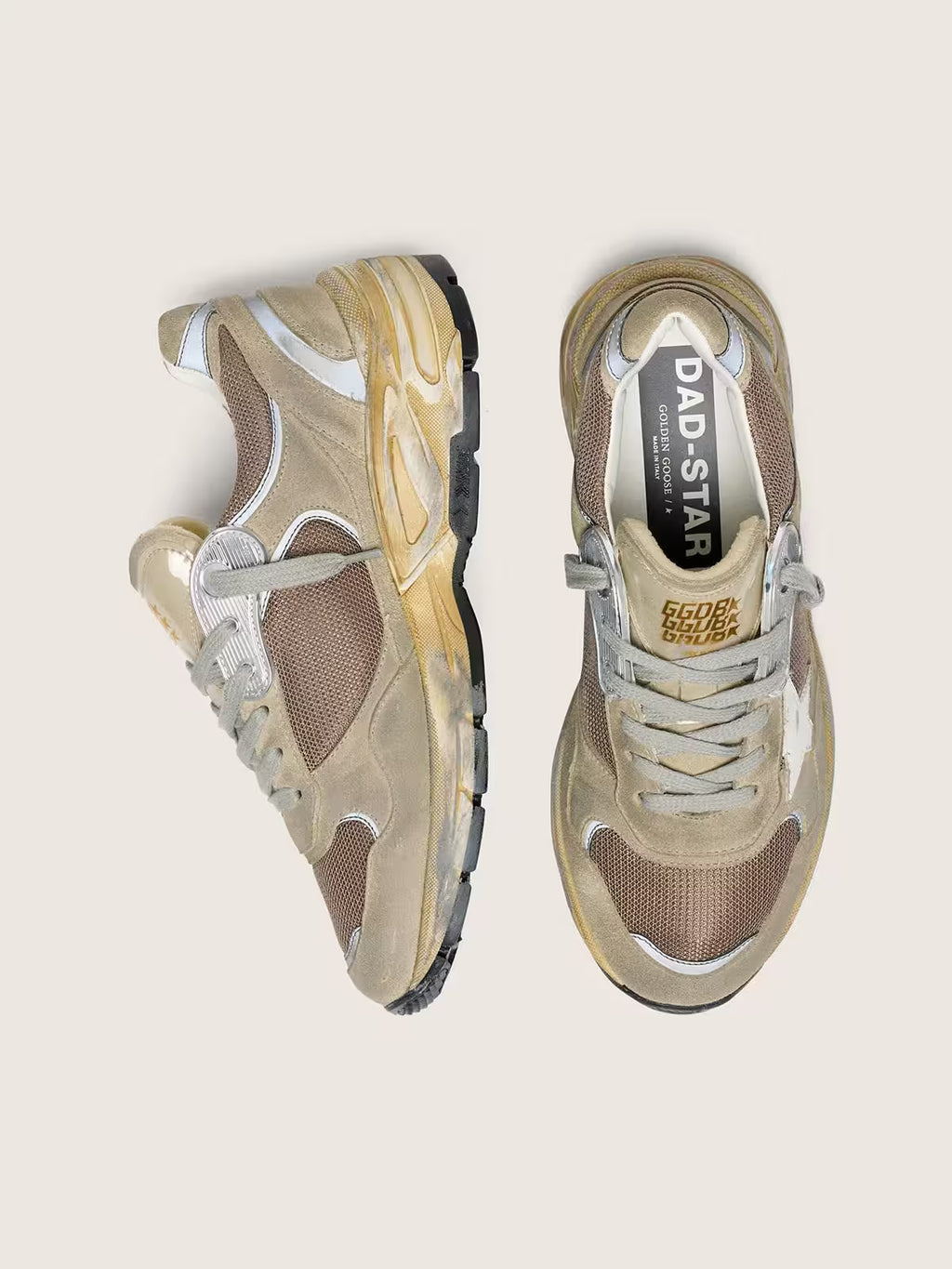 Dad-Star pour femme en cuir velours gris tourterelle et résille argentée avec étoile en cuir blanc et contrefort en cuir velours